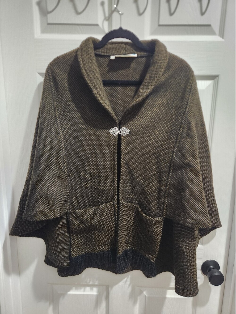 Elizabeth M Vintage Wool Blend Cape with Shawl Collar and Decorative Clasp